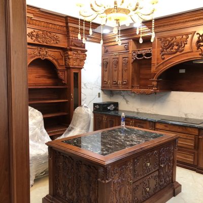 Tủ bếp gỗ tự nhiên